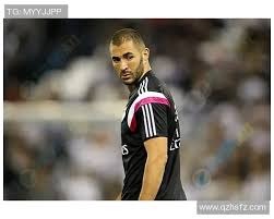 孔帕尼：球队下半场表现的更好，凯恩替补是为应对密集赛程